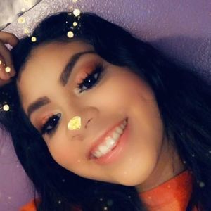 Meet your Posher, Elisa